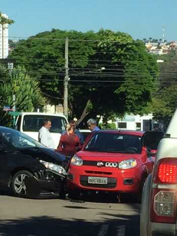 O ex-governador Andr&eacute; Puccinelli se envolveu em um acidente no