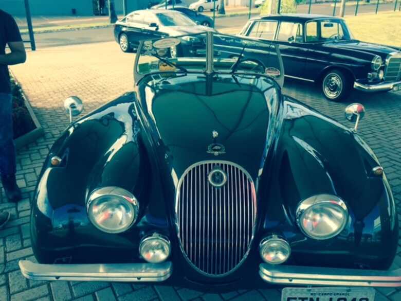 Jaguar 1948 - um dos carros expostos