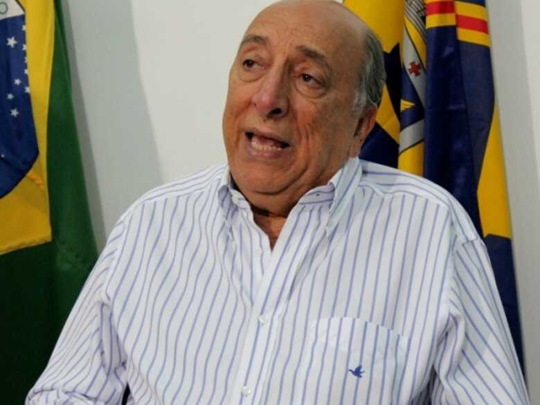 O senador Pedro Chaves
