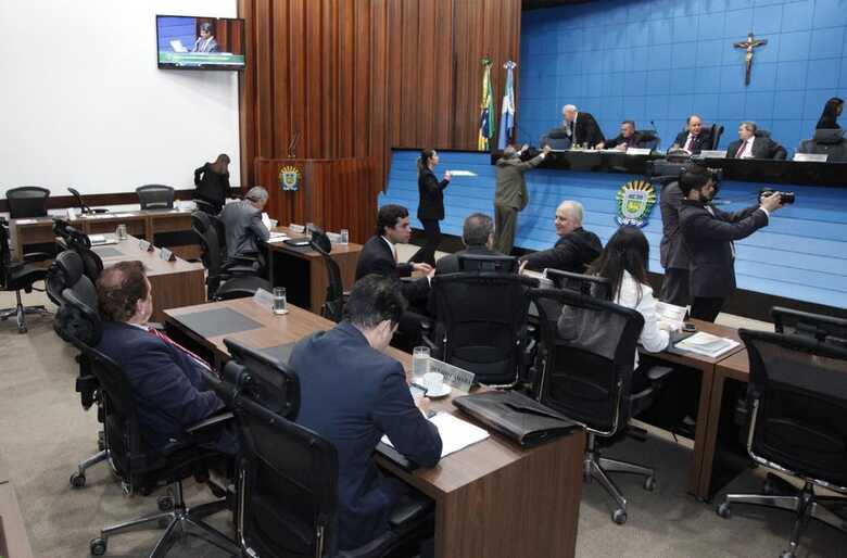 Foram aprovados setes projetos na quarta (11)