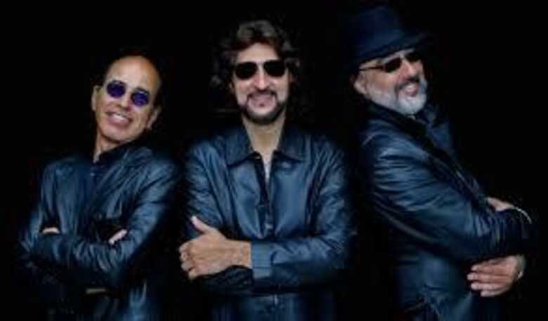 Banda "Bee Gees Alive Cover"