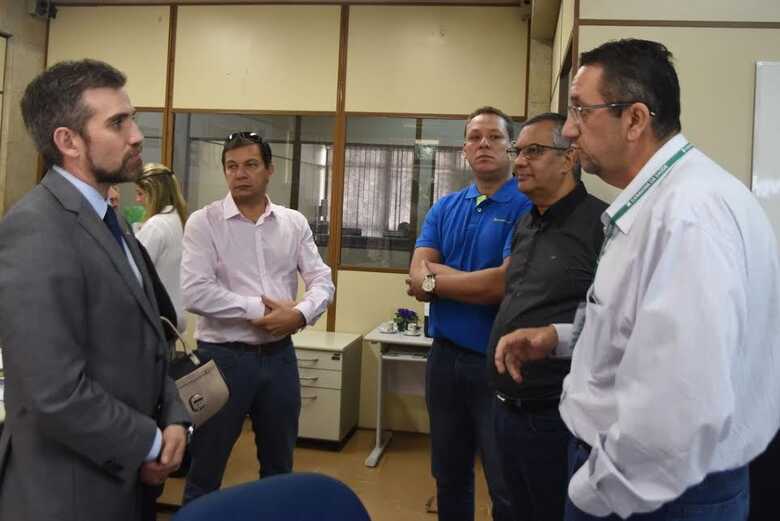 O secret&aacute;rio de Sa&uacute;de do DF, Humberto Fonseca, veio conhecer a Caravana