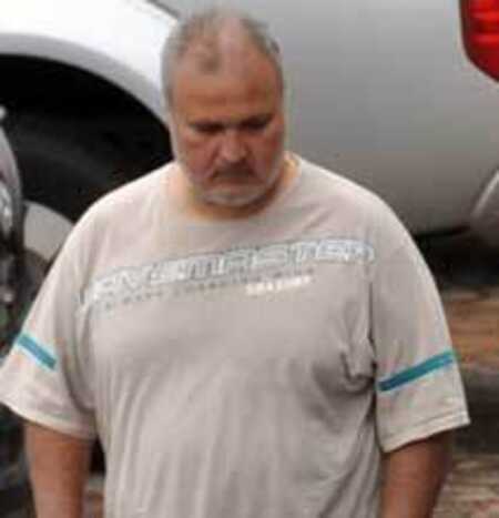 Carlos Alberto Zeolla al&eacute;m do crime de estupro de vulner&aacute;vel, tamb&eacute;m matou o sobrinho em 2009