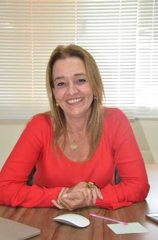 A jornalista Alcina Reis