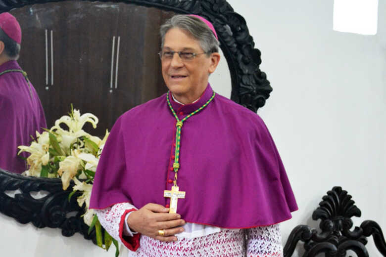 Arcebispo foi afastado da Igreja