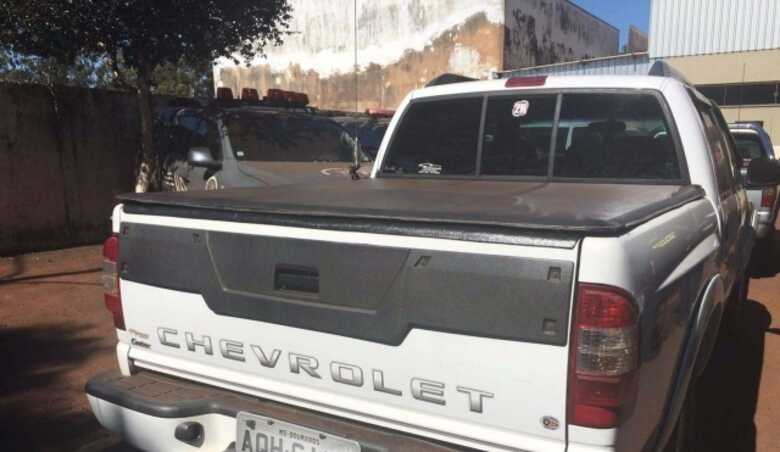 Caminhonete foi recuperada pelo DOF