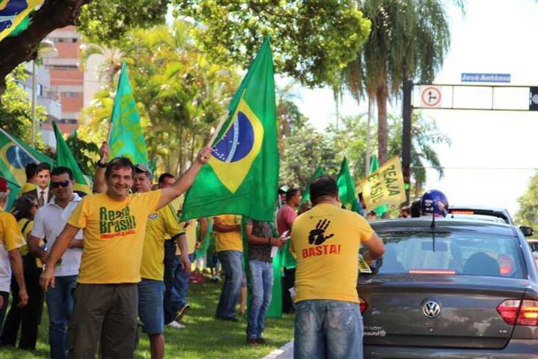 Haverá bandeiraço, panfletagem e adesivagem de veículos no Centro de Campo Grande