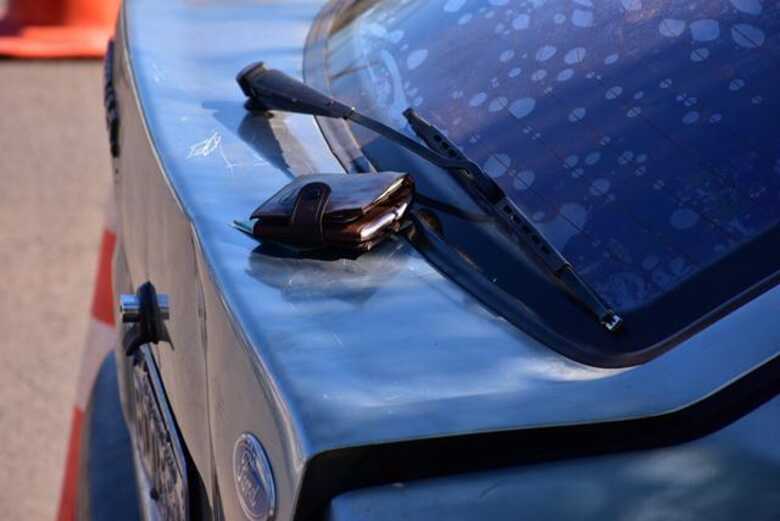 Homem tentou empreender fuga e carro foi apreendido