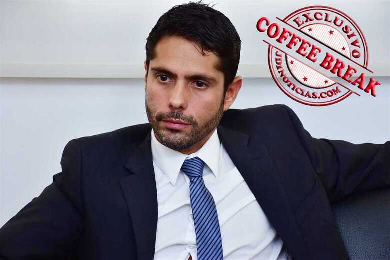 O promotor Marcos Alex