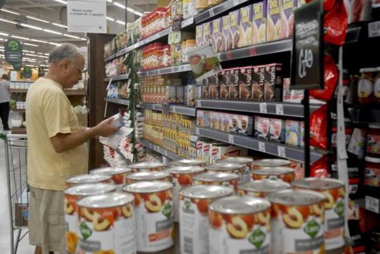 Preços dos alimentos pressionaram inflação que passou de 0,35% para 0,52% de junho para julho