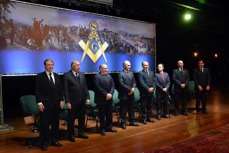 Sebastiao Nogueira (Grande Loja),Senador  Pedro Chaves,Desembargador Pascoal Leandro,Governador Reinaldo Azambuja,Deputado  Junior Mochi,Procurador Paulo Passos, Celestino Junior(GOB) e Amilcar Silva Jr. (GOMS)