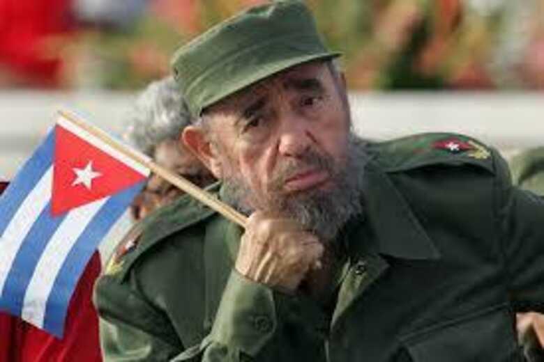 Fidel Castro completa 90 anos hoje