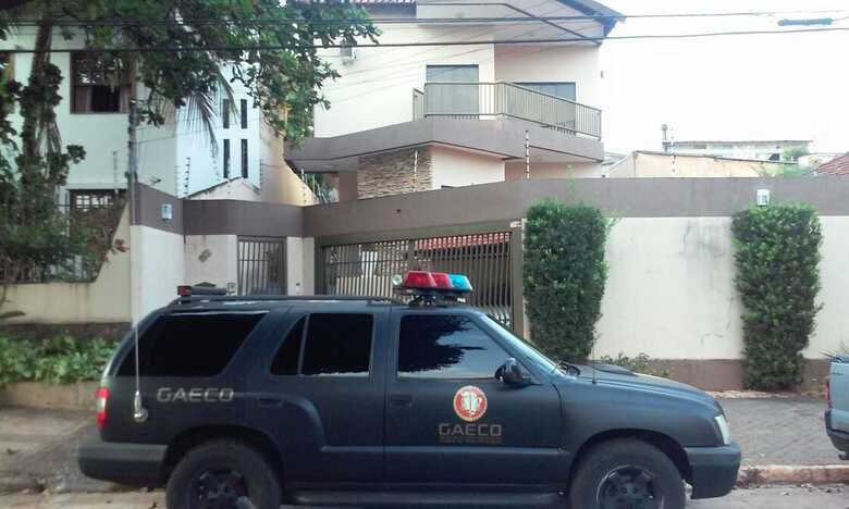 Gaeco faz operação na casa de Gilmar e Andreia Olarte