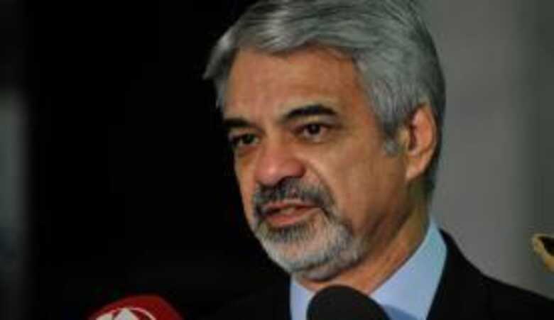 Carta trará posições pessoais de Dilma sobre o  impeachment, diz o líder  do PT no Senado,  Humberto  Costa