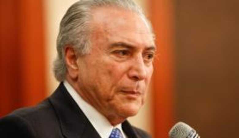 O presidente Michel Temer chegou a Brasília vindo da China