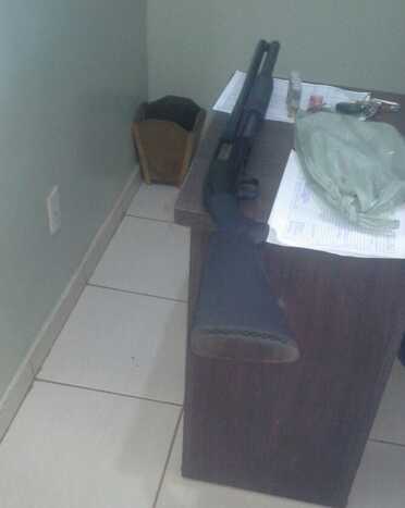 Arma usada em invasão