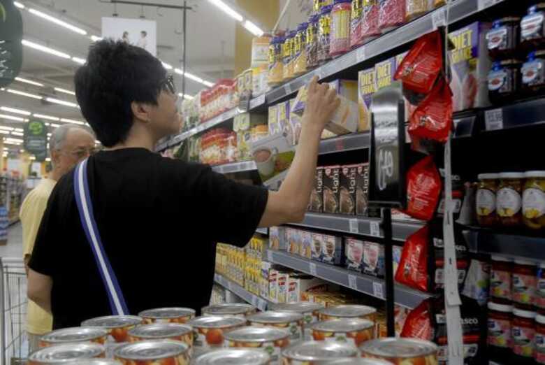 Infla&ccedil;&atilde;o, medida pelo IPCA-15, caiu de 8,78% para 8,27%