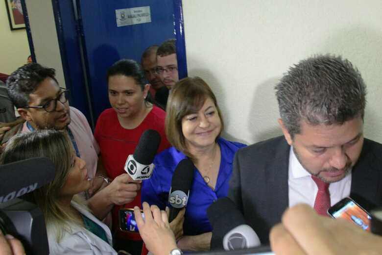 Vereadora Magalli Picarelli e seu advogado, Carlos Marques