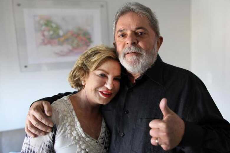 Marisa Letícia ainda está internada em observação após sofrer um AVC