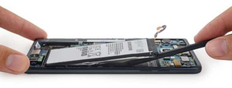 De acordo com a Samsung, os problemas foram causados pelo "design e produção" das baterias
