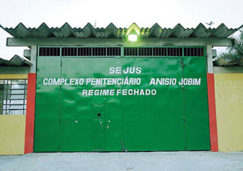 Presos acusados de participar de chacina foram transferidos para pres&iacute;dios federais