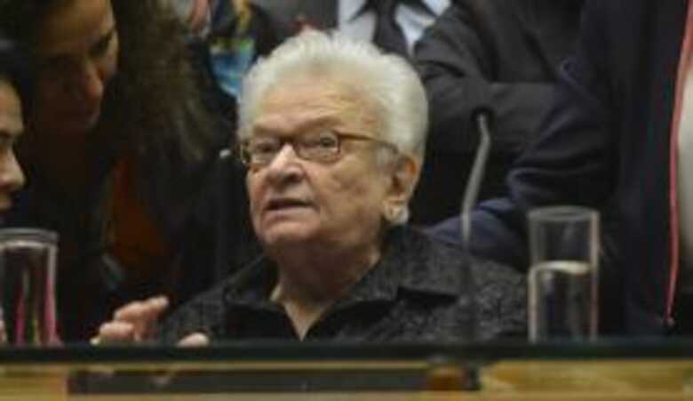 A deputada federal Luiza Erundina tamb&eacute;m concorrer&aacute; &agrave; presid&ecirc;ncia da C&acirc;mara