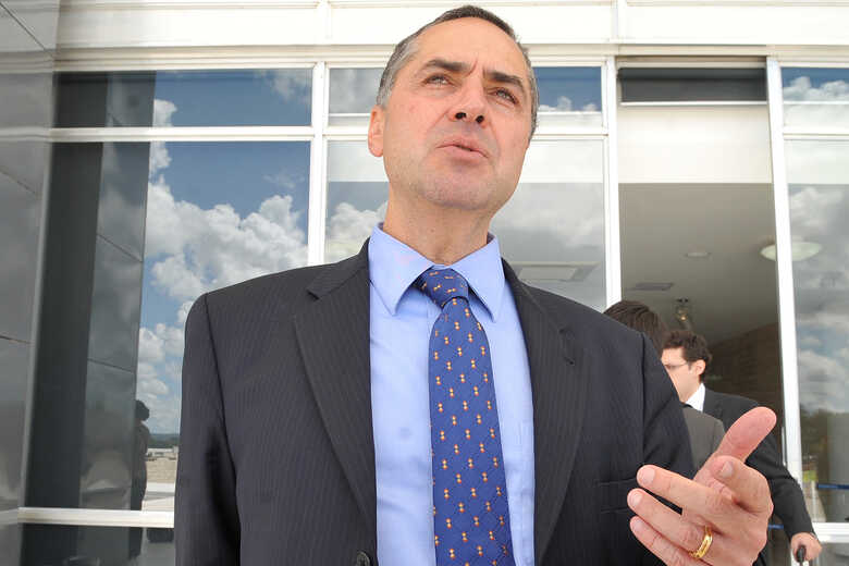 Ministro do STF apoia a legaliza&ccedil;&atilde;o da maconha no pa&iacute;s