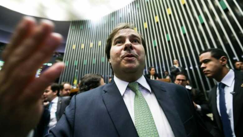 Rodrigo Maia é eleito presidente da Câmara dos Deputados