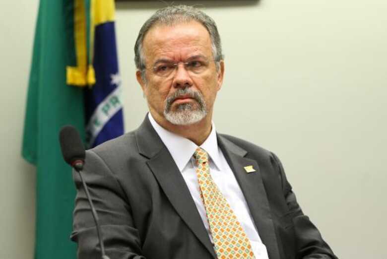 O Ministério da Defesa, comandado por Raul Jungmann, informou que o caso está sendo analisado pela Força Aérea Brasileira