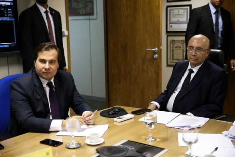 Rodrigo Maia e Henrique Meirelles se reúnem no Ministério da Fazenda