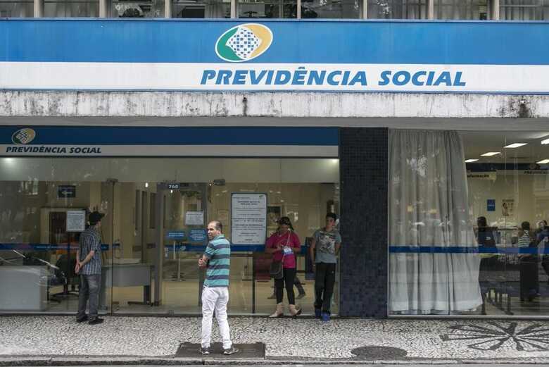 Temer sofre pressão para mudanças da Reforma da Previdência