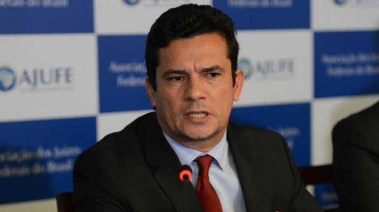 Moro vai interrogar Lula em maio