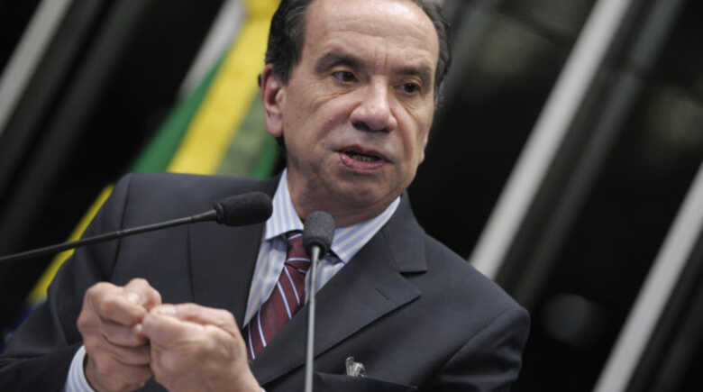 Aloysio Nues estar&aacute; em Buenos Aires em reuni&atilde;o de emerg&ecirc;ncia