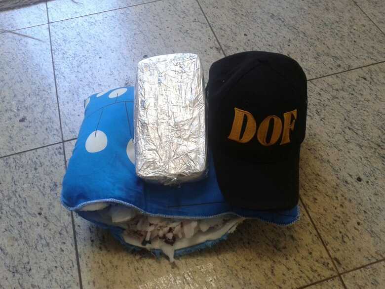 Coca&iacute;na estava dentro de um travesseiro