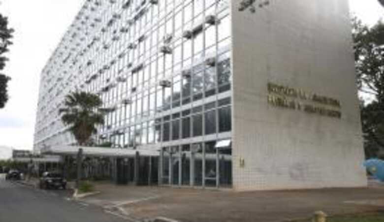 T&eacute;cnicos do Minist&eacute;rio da Agricultura, Pecu&aacute;ria e Abastecimento se reuniram em Bras&iacute;lia para saber se as unidades que foram interditadas pela opera&ccedil;&atilde;o da Pol&iacute;cia Federal exportavam carne ou se vendiam apenas no mercado interno