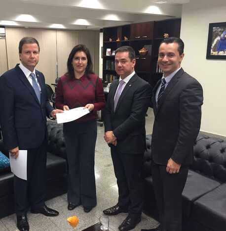 Claudio Lamachia, presidente Conselho Federal da OAB , Senadora Simone Tebet, Ary Raghiant da Conselho Federal da OAB e Alexandre Mantovani