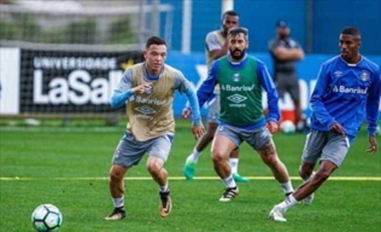 Gr&ecirc;mio durante treinos da &uacute;ltima sexta