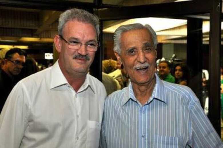 Geraldo Resende publicou uma foto ao lado do ex-governador