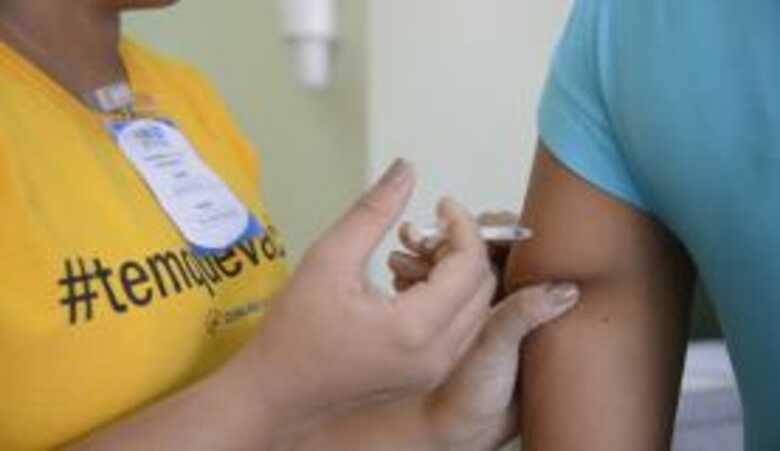 Secretaria de Saúde abre posto de vacinação contra a febre amarela no centro do Rio