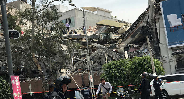 Em fevereiro, cerca de mil mineradores ficaram presos em outra mina de ouro