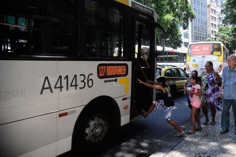 A paralisação dos caminhoneiros teve início na segunda