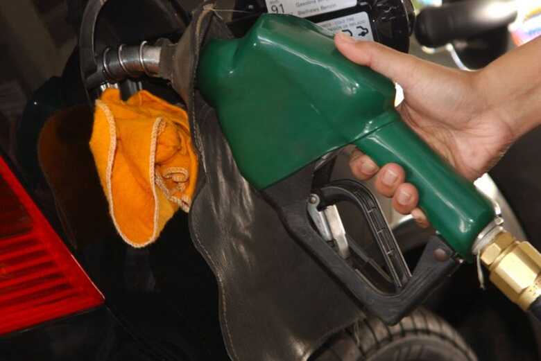 O alto valor do preço do combustível é o principal motivo para a manifestação nacional dos caminhoneiros
