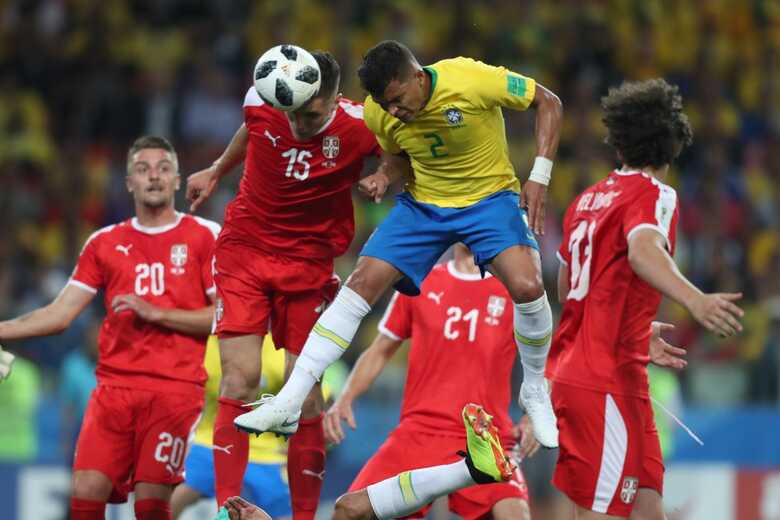 Thiago Silva marcou o segundo gol do Brasil contra a Sérvia