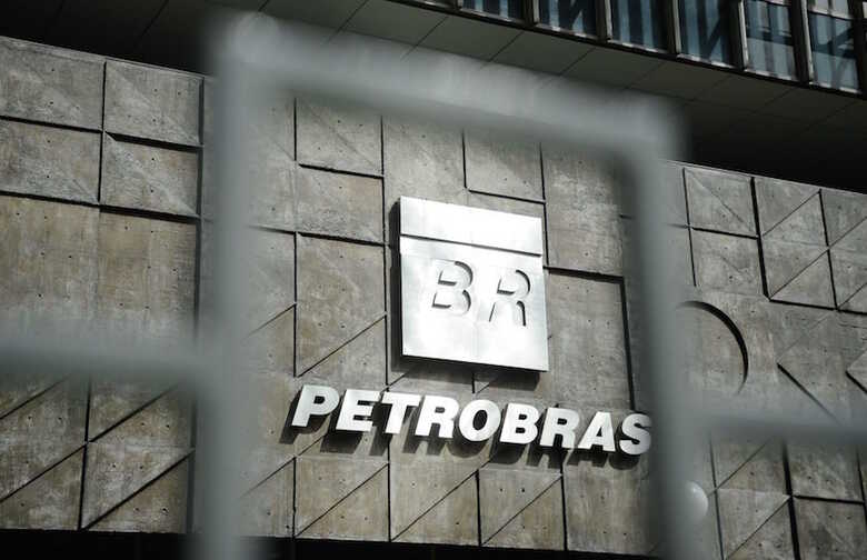 Liminar provisória para suspender os efeitos da derrota judicial da Petrobras