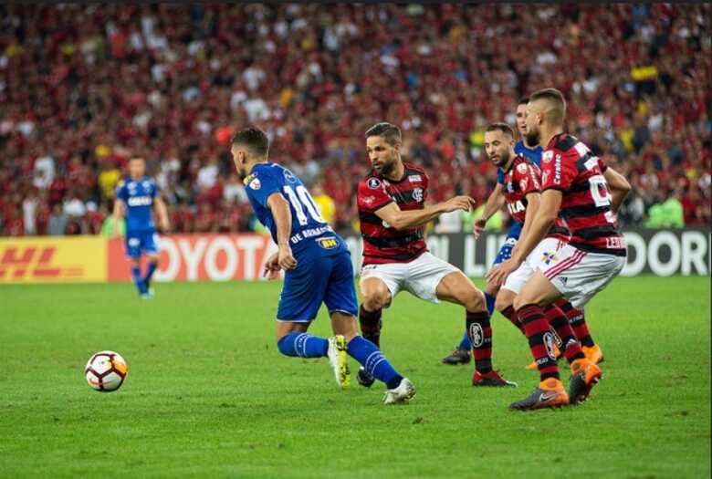 O Flamengo precisa vencer por três gols de diferença para se classificar