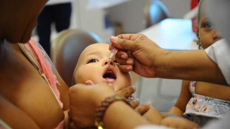 As crianças de 1 a 4 anos devem ser vacinadas