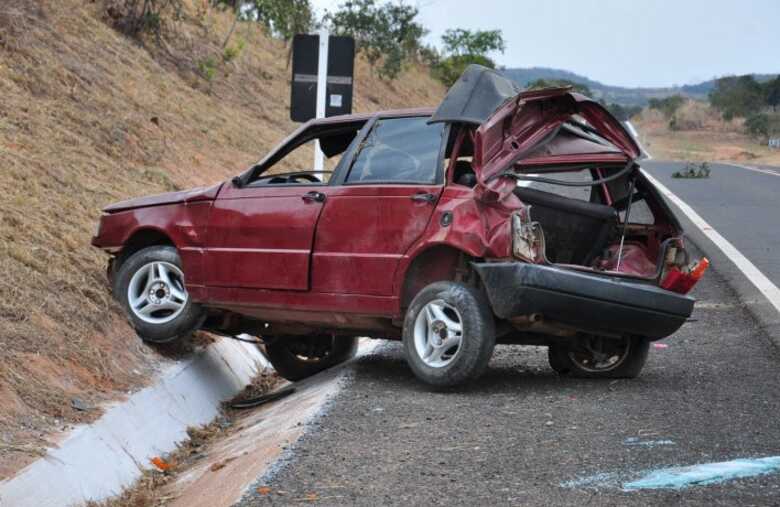 Mulher foi esmagada pelo próprio carro