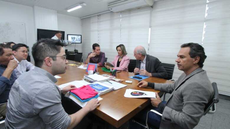 O prefeito Marquinhos Trad se reuniu com o coordenador da campanha, Yohhan Teruya, para alinhar a participação do município