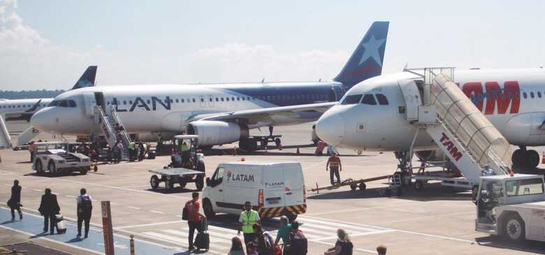 Avião da empresa aérea Lan Peru, fez um pouso de emergência no Aeroporto Internacional de Campo Grande