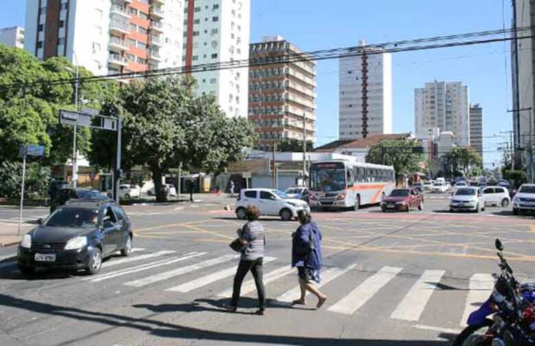 Esquina da avenida Afonso Pena com rua 13 de Maio será interditada nesta quinta para a montagem da estrutura do palanque